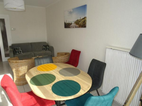 Appartement T2 avec loggia et parking, proche plage et commerces aux Sables d'Olonne - FR-1-92-912